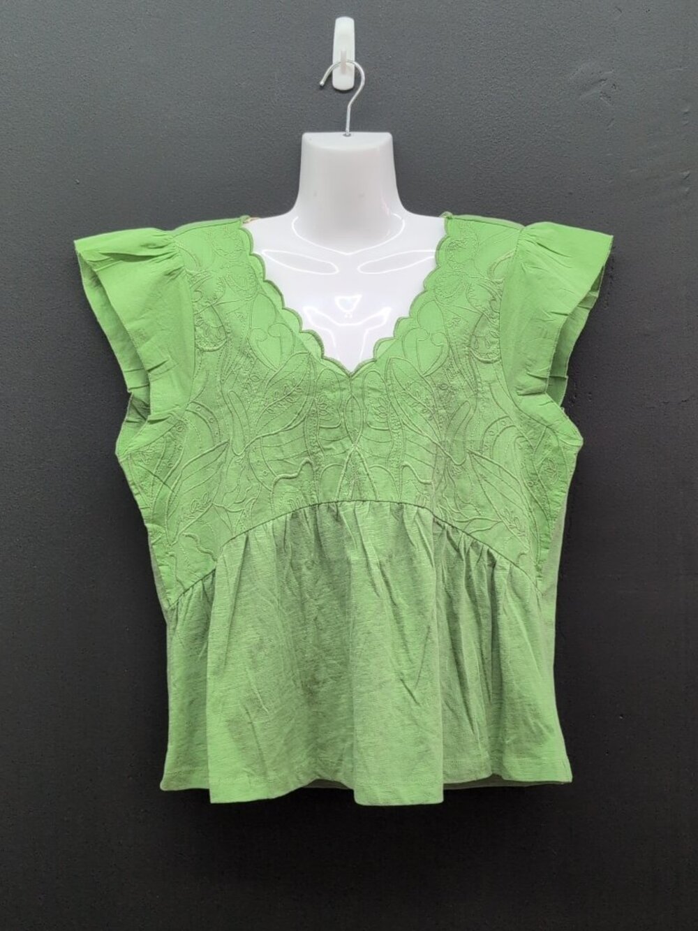 Democracy Embroidered Cotton Flutter Sleeve Women's V-Neck Top Large Green NWT